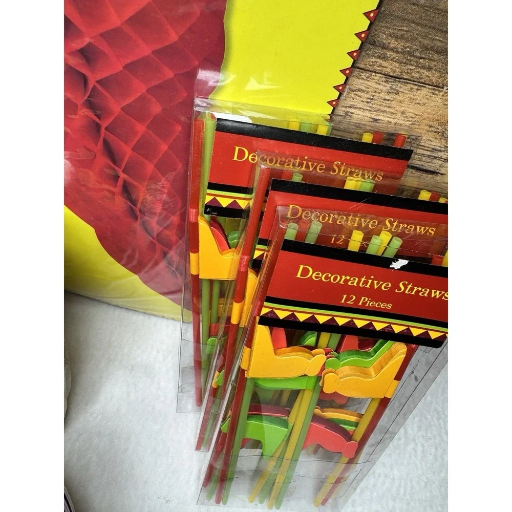 Cinco De Mayo Decoration Lot Party Supplies Napkins Plates Straws Banner‎